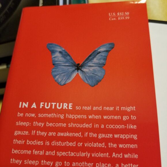 Sleeping beauties hardcover book by Stephen & Owen King 1st edition - Picture 4 of 7